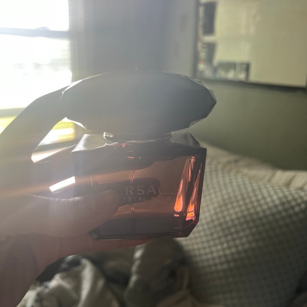 Versace Crystal Noir perfume